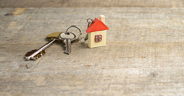 Прокурор Лешуконского района через суд защитил жилищные права несовершеннолетних детей