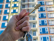 В Архангельске жительница областного центра с тремя малолетними детьми пострадала от действий мошенницы