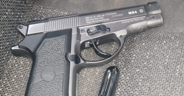 В Архангельске росгвардейцы задержали мужчину, стрелявшего около детского сада