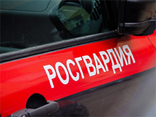 В Северодвинске автопатруль Росгвардии задержал посетителя магазина, подозреваемого в хищении товара