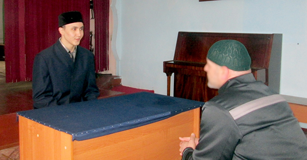 ИК-1 посетили представители духовенства