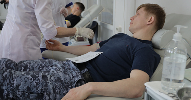 Архангельские росгвардейцы поддержали всероссийскую ведомственную акцию «От сердца к сердцу»