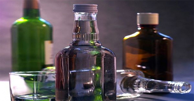 Житель Приморского района, у которого изъята большая партия алкогольной и спиртосодержащей продукции предстанет перед судом