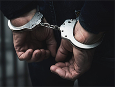 Житель г. Северодвинска обвиняется в совершении покушения на незаконный сбыт наркотического средства