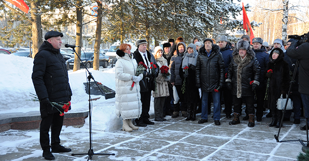 Сегодня сотрудники и ветераны РУФСБ России по Архангельской области почтили память воинов-интернационалистов