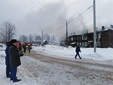 Органами прокуратуры организована проверка по факту возгорания деревянного многоквартирного жилого дома в с.Верхняя Тойма