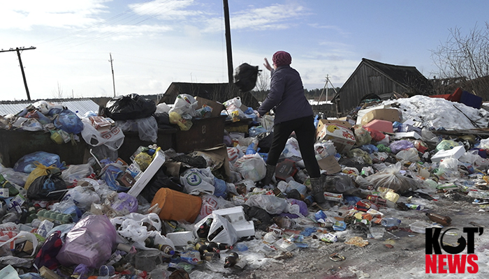 Посёлок Шипицыно погряз в мусорных завалах