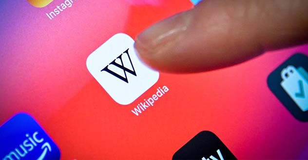 Скоро, похоже, тоже «прихлопнут»? Роскомнадзор снова потребовал от "Википедии" удалить недостоверные материалы