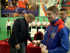 В котласской спортшколе № 1 проходят соревнования по универсальному бою.