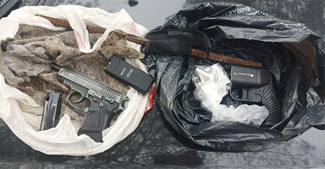 В городе Коряжме Архангельской области задержаны подозреваемые в незаконном обороте оружия