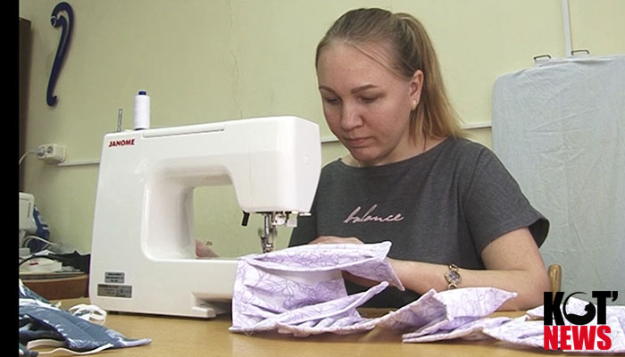 В коряжемском ресторане шьют маски и бесплатно раздают людям