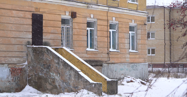 Пока котласские чиновники борются за показатели по вакцинации, наши школы "разваливаются" на глазах.