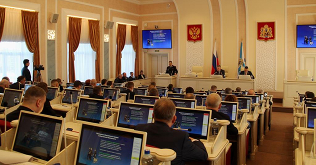 Начальник УМВД России по Архангельской области выступил с отчетом перед региональными депутатами