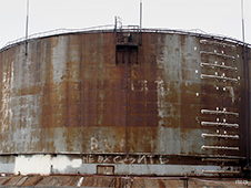 Администрацию г. Архангельска обязали поставить на учет сооружение для хранения нефтепродуктов