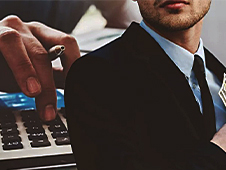 Трое жителей областного центра получали деньги за «мертвые души»